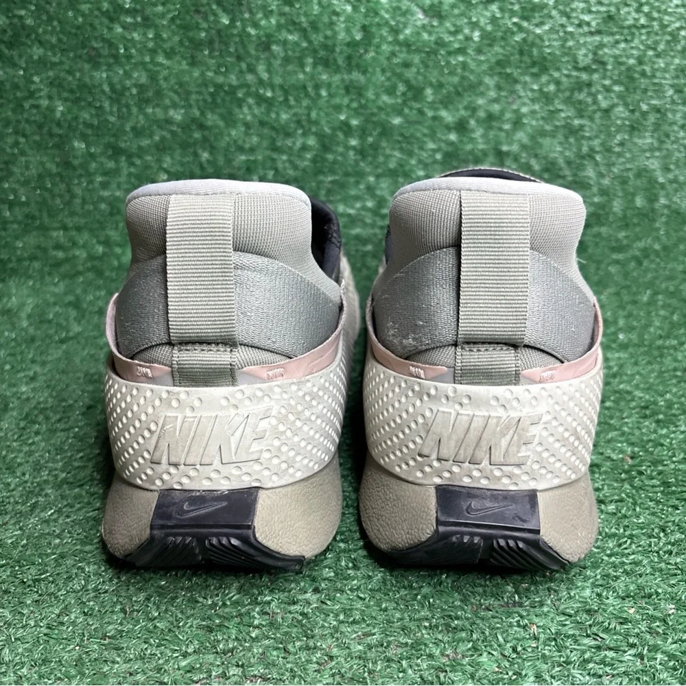 Nike Go FlyEase Slip On Shoes Light Army CW5883-300 Size‎ Mens 7 / Womens 8.5